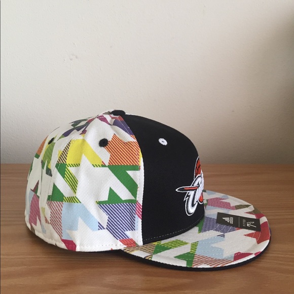 Adidas Cleveland Cavaliers Multi Color Fitted Cap - Picture 6 of 8